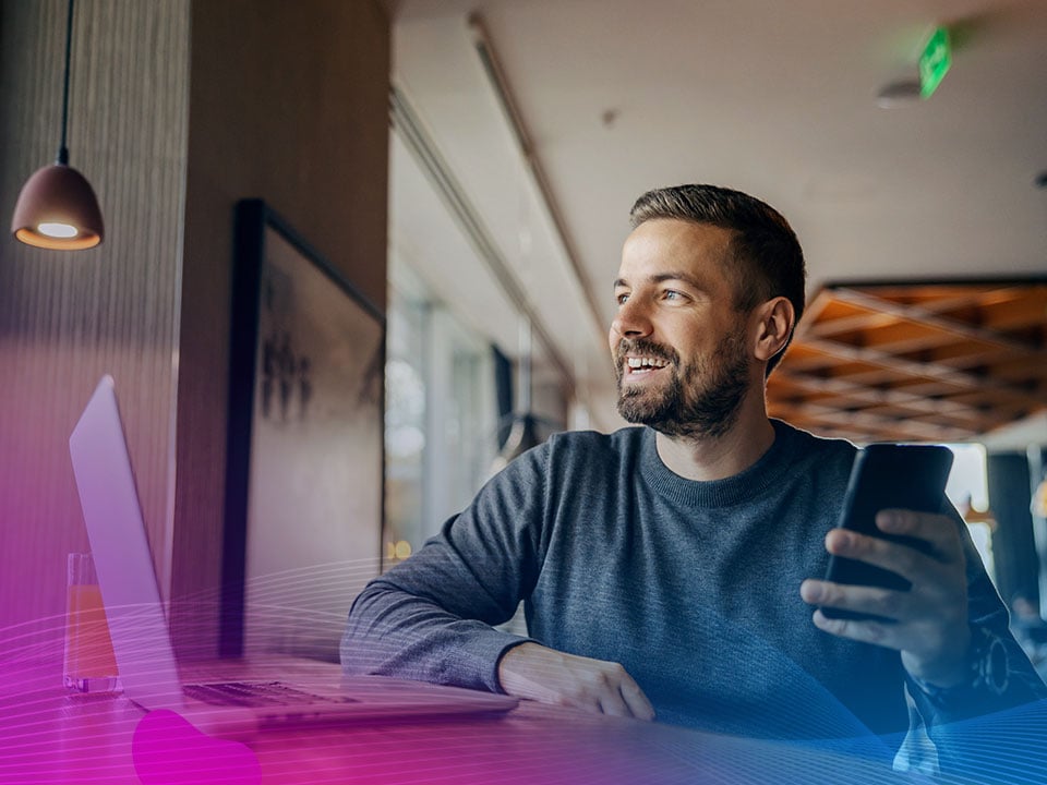 Entrepreneur using dynamic content orchestration software to create engaging content experiences